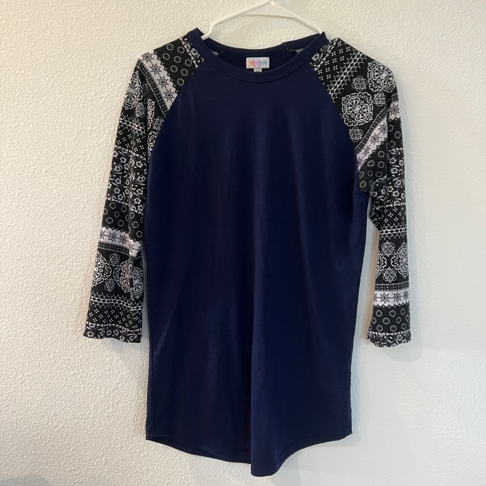 LuLaRoe Navy Top Randy
